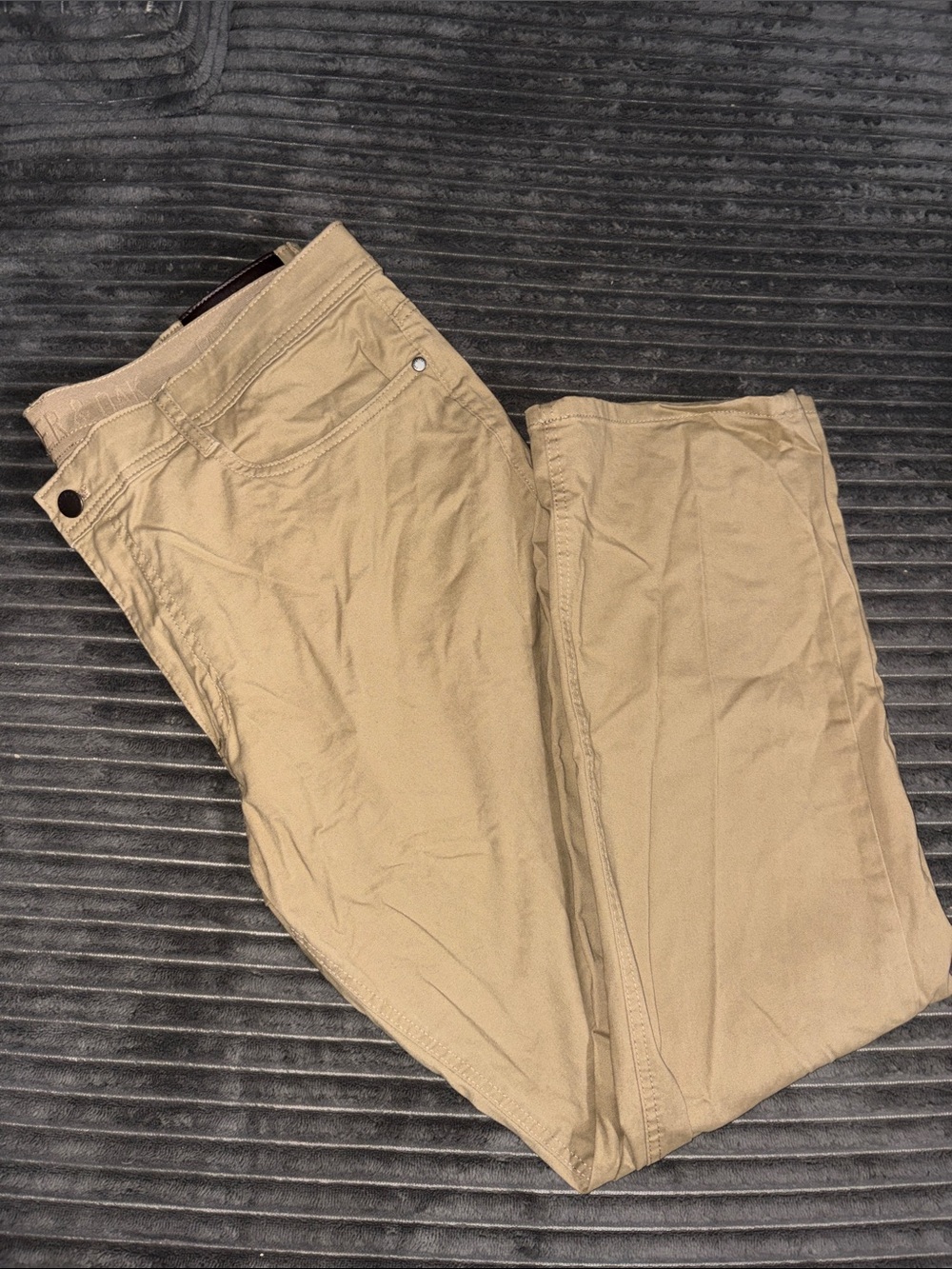 Men's Slim Straight Chino Pants in Tan